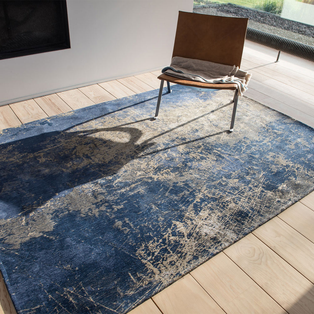 Премиум Жакардов Килим Пукнатини Бездна в синьо Стандартен / 170 х 240