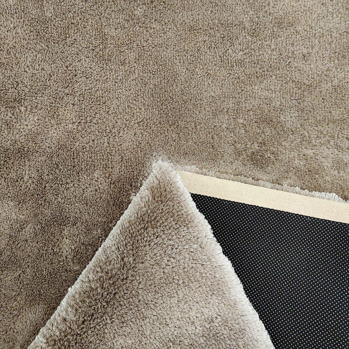 Мек Килим Панпан Бежово противоплъзгащ гръб